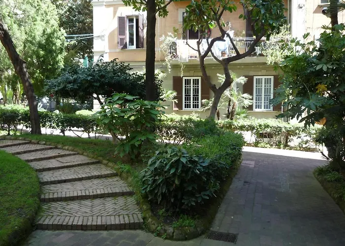 Bed and Breakfast Casa Roger Napoli, Italia