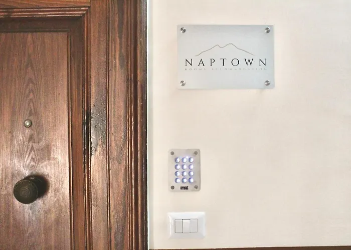 Naptown Rooms Napoli, Italia