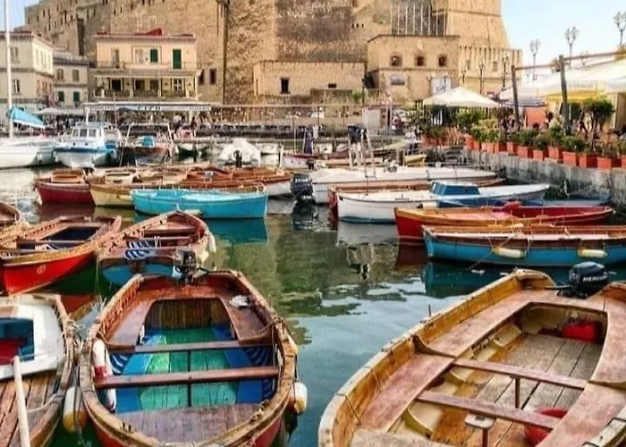 Nase e cane home Napoli, Italia