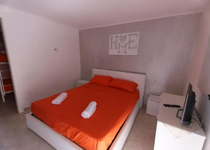 Appartamento Casa in Piazza Napoli, Italia