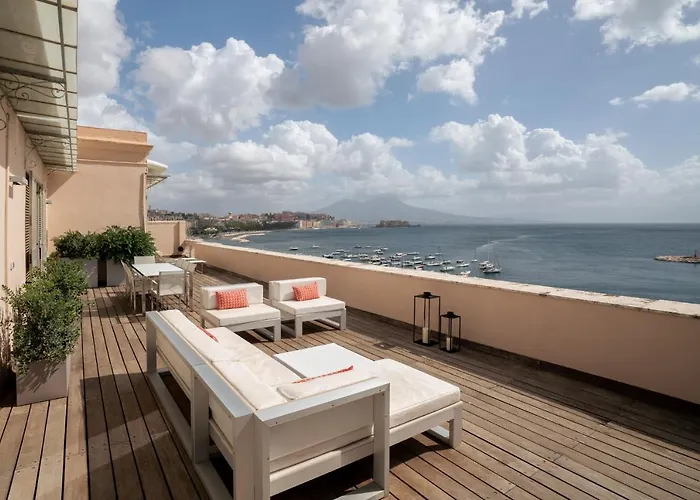 Caracciolo 13 Rooftop & Suites Neapel, Italien