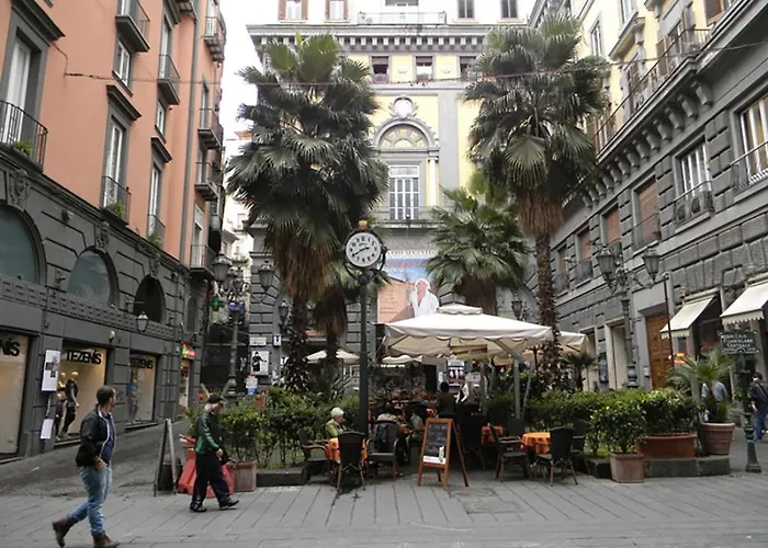 Villa Casa Napoli Centro Carmen e Sara, Italia