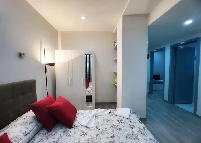 Villa Il Direzionale 80143 Napoli, Italia