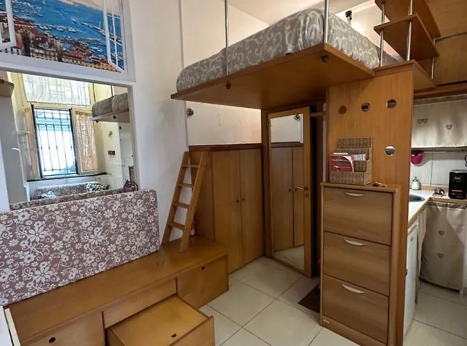 Boat Apartment Napoli, Italia