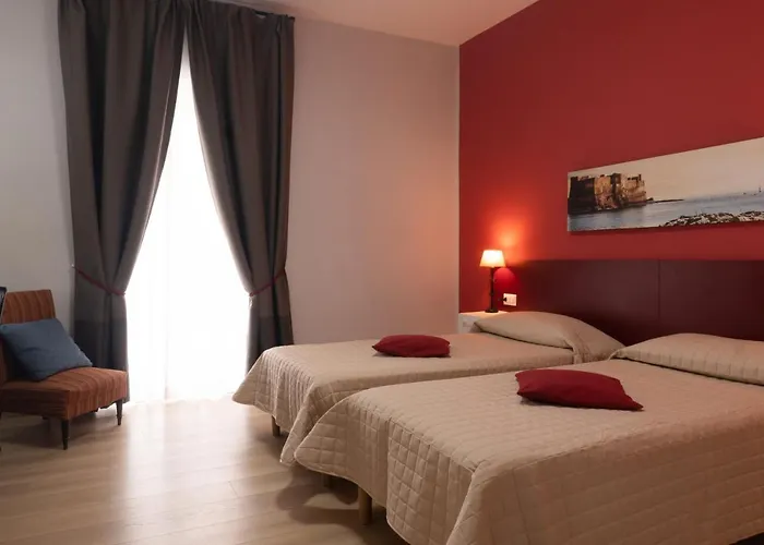 Casa Amato_2_Regina Giovanna Napoli, Italia