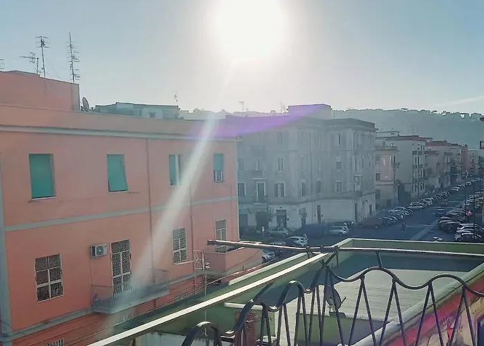 LG HOUSE casa vacanze Napoli, Italia