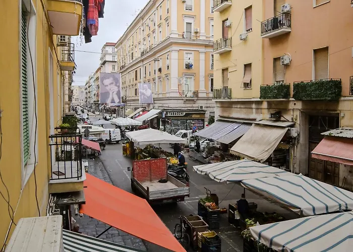 Cozy Central Residence Napoli, Italia