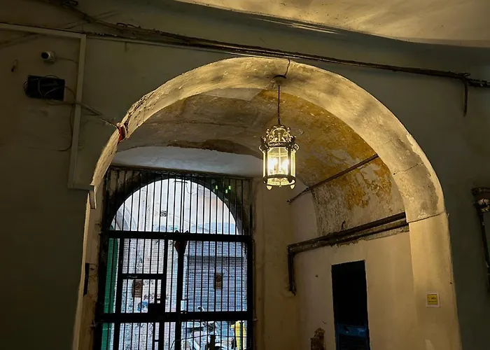 Trinità degli Spagnoli house Napoli, Italia