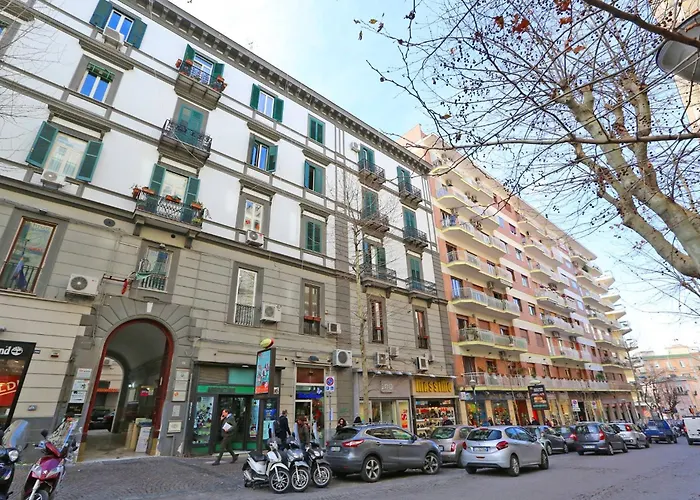 Maison Mele Napoli, Italia