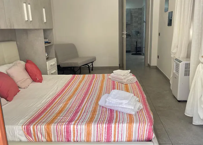Apartament La Piazzetta Neapol, Włochy