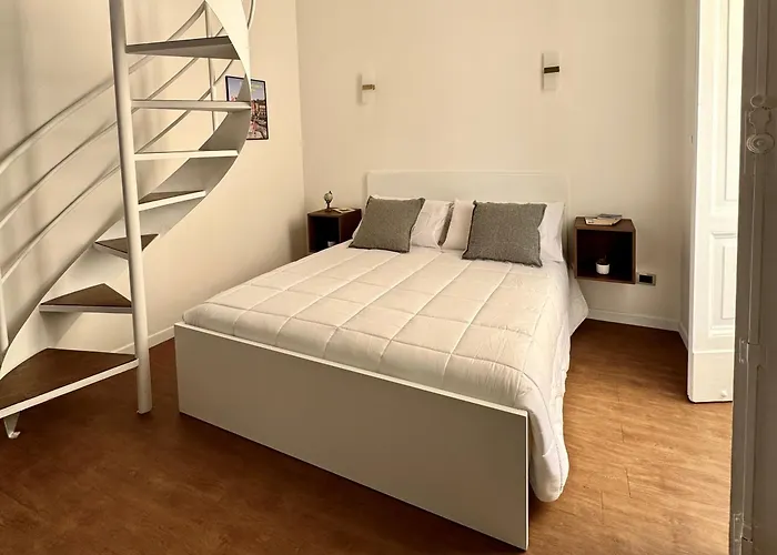 Apartamento Montesanto Charm Centro Storico Nápoles, Italia