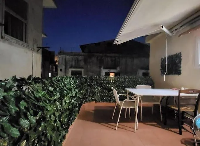 Appartamento Santa Chiara Attic , 4 floor no Elevator Napoli, Italia