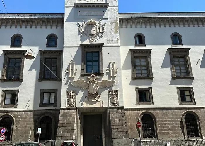 Hv Suites Tribunalium Napoli, Italia