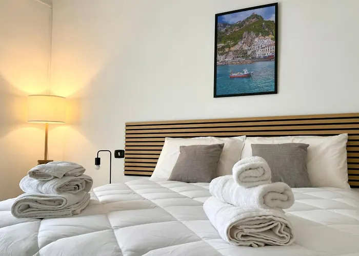 Cozy Central Apartment Napoli, Italia
