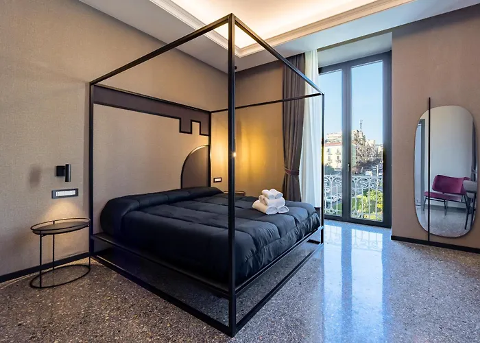 Capuana15 By Napoliapartments, Italia