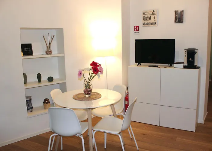 Appartamento Fiftythree House - In The Heart Of Napoli, Italia