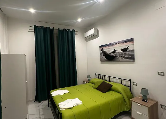 M2 Apartment Neapol, Włochy
