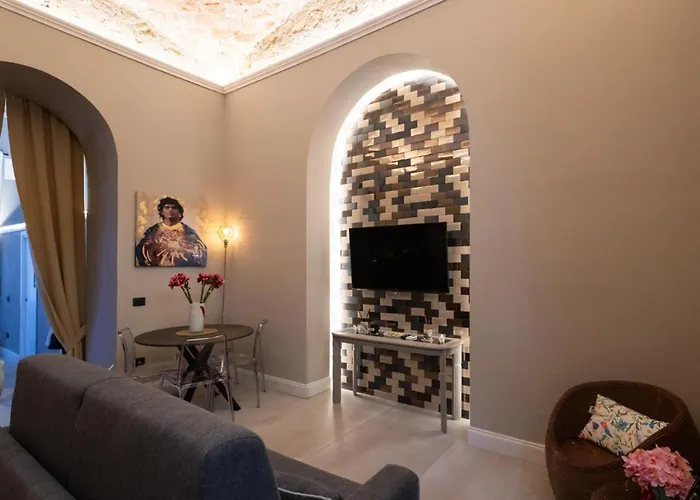 Zentral Suite Napoli, Italia