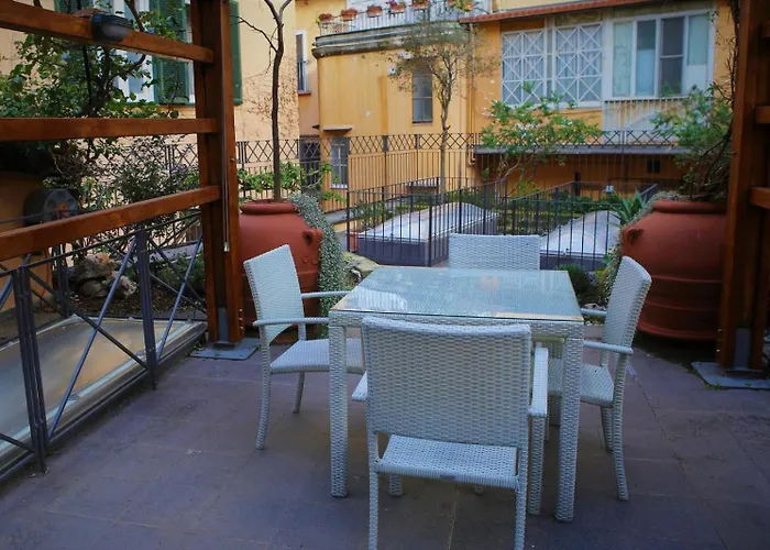 Suite Piazza Del Gesu By Domusextra Nápoly, Olaszország