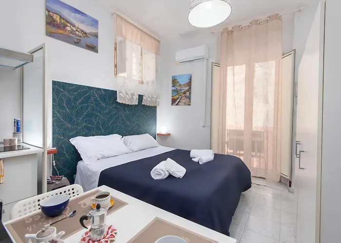 Casetta Vacanze Cinea Napoli, Italia