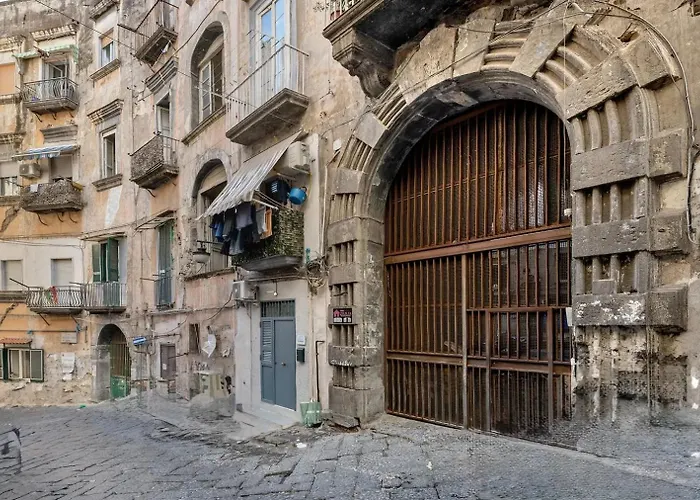 Appartamento Casa Giulia piazza plebiscito Napoli, Italia