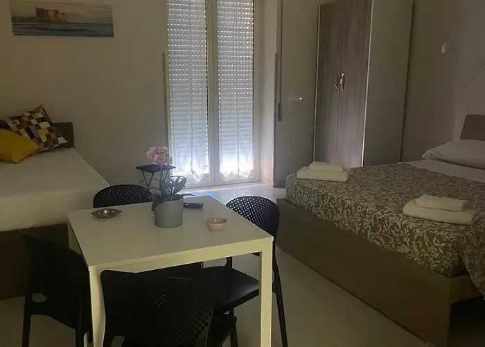 Tarantella apartment Napoli, Italia