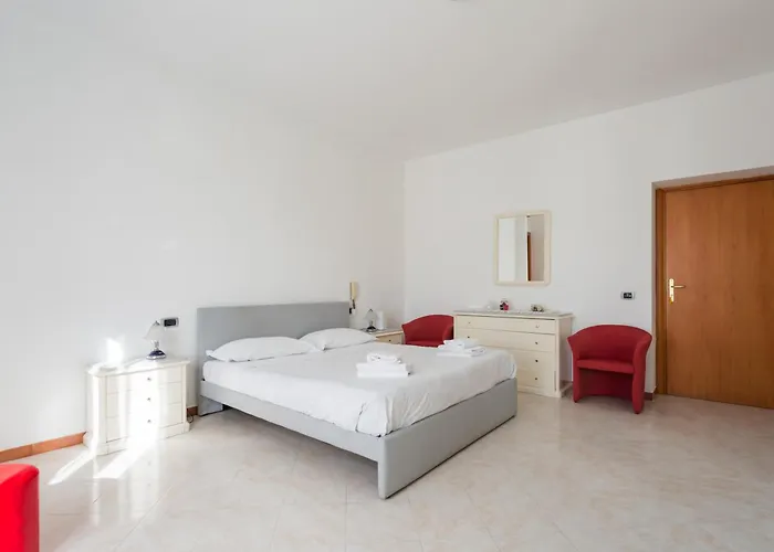 Appartamento Napoli milionaria, Italia