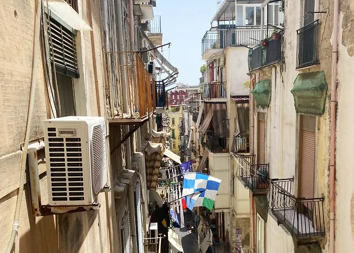 Appartamento Vecchia Napoli Pignasecca, Italia