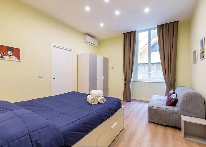 San Marcellino Cool And Central By Napoliapartments, Italia
