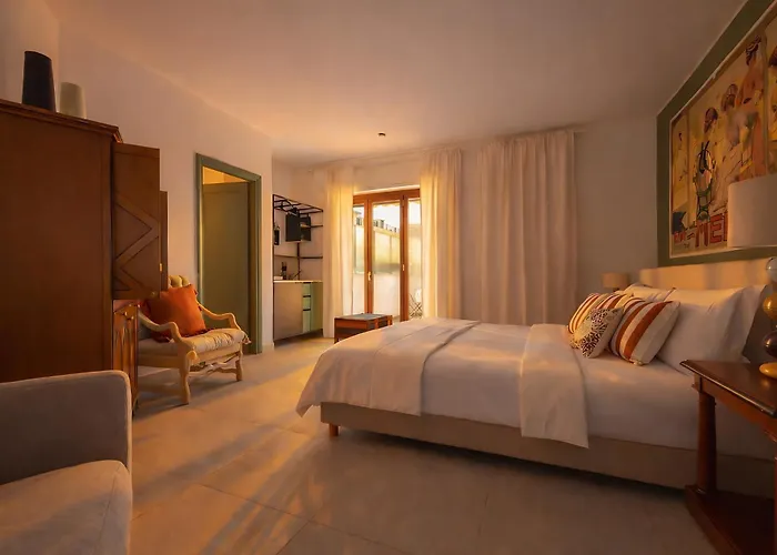 Molo Angioino Suites Napoli, Italia