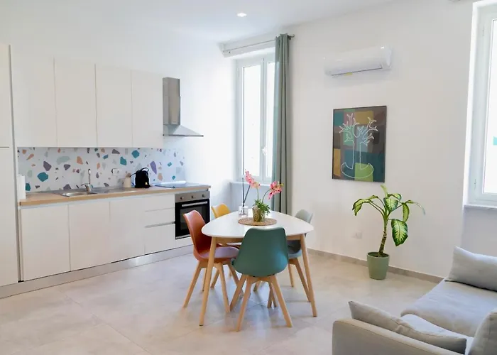 Cosmo 38 Luxury Apartments - Free Parking Napoli, Italia