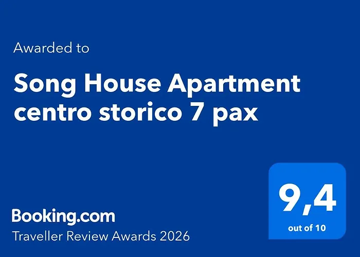 Song House Apartment centro storico 7 pax Napoli, Italia