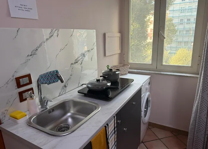Dea Home Napoli, Italia