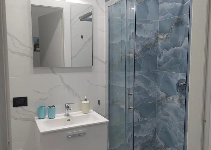 Leo Homestay Napoli, Italia