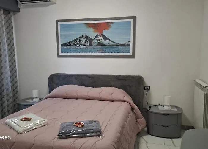 Carelli 9 Apartments 3 Napoli, Italia