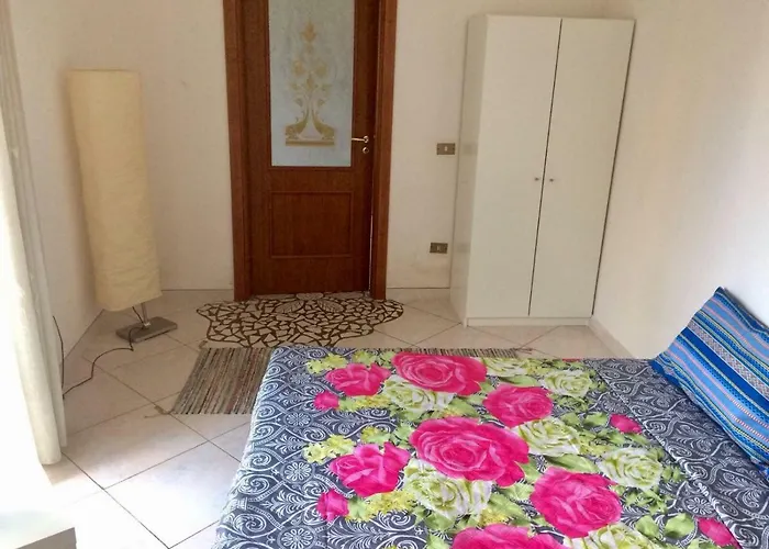 Miseria e Nobiltà Apartment CHECK-IN FROM 12 00 TO 15 00 Napoli, Italia