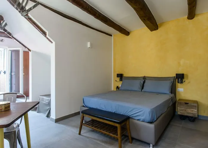 Napoli Suite Toledo 10, Italia