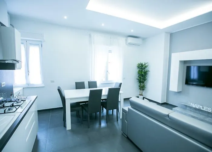 Benvenuti Al Sud Naples Apartamento, Itália