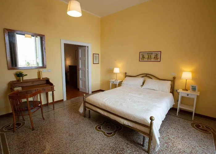 Appartamento Orazio On The Castle By Dimorra Napoli, Italia