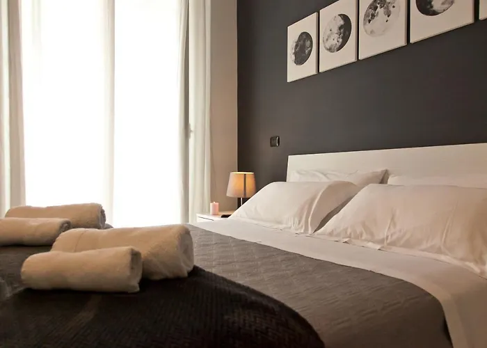 Le Corti Di Napoli Apartments, Italia