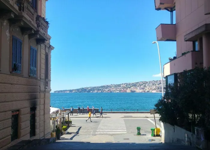 Napolixsuite, Italia