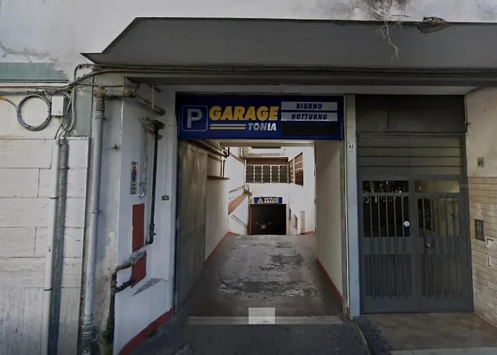 Capodichino Airport House