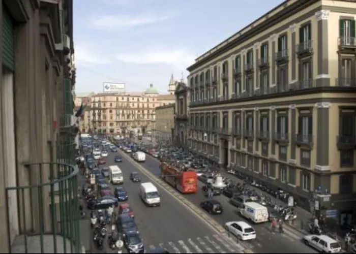 Napolit'amo Hotel Medina