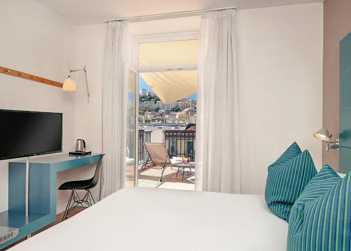 Hotel Piazza Bellini & Apartments